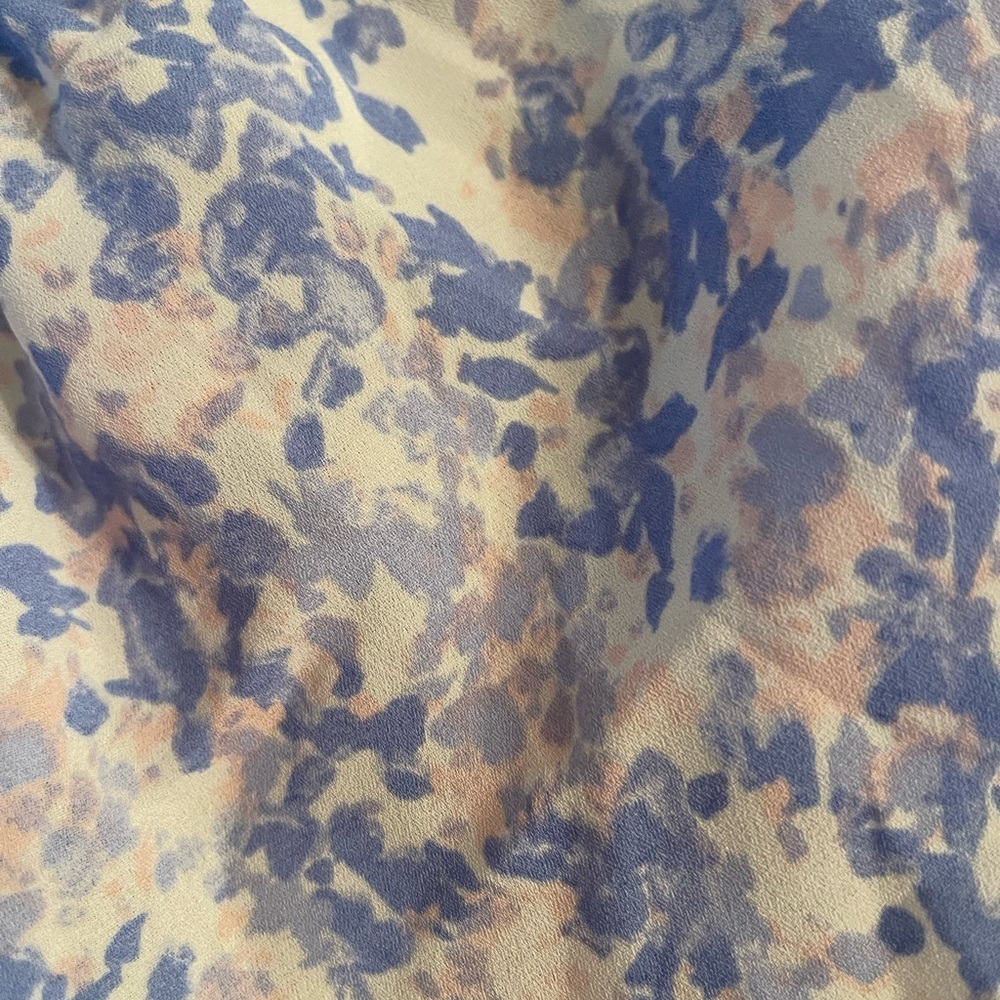 LUSH LOUISE SMOCKED CROP BLOUSE LIGHT BLUE - S - Picture 3 of 5